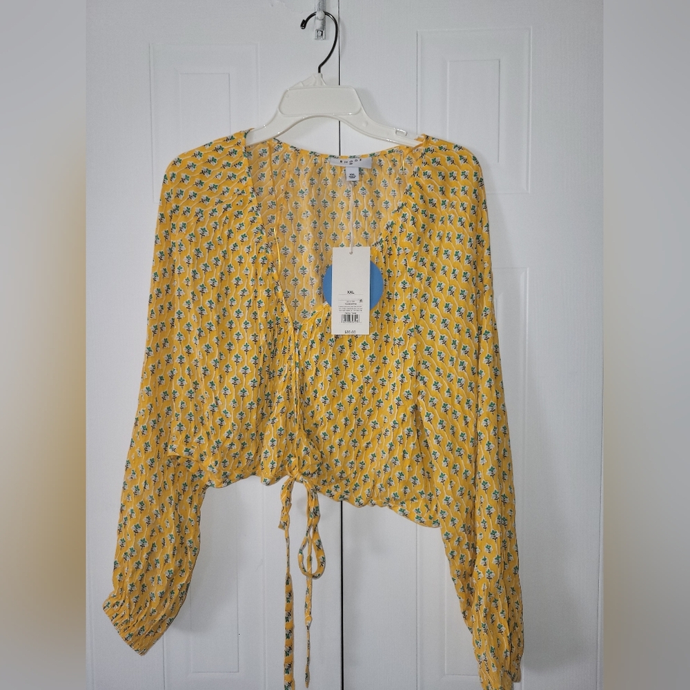 NWT Rhodes Yellow  Wrap Around,Tie, Bohemian,Flowy Top Size XXL